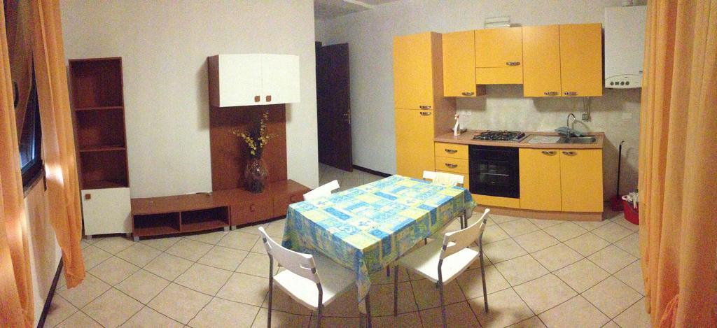 Casa Vacanza Holiday Βίλα Pieris Εξωτερικό φωτογραφία